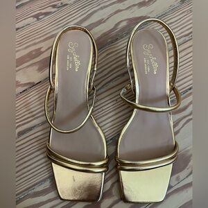 Seychelles Gold Strappy Sandal 10